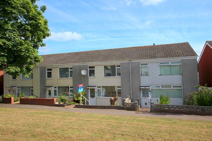 3 Bedroom Terraced House To Rent In Carlyon Gardens, Heavitree, Exeter, EX1