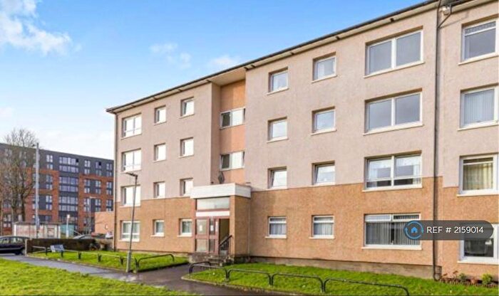 3 Bedroom Flat To Rent In St. Mungo Avenue, Glasgow, G4