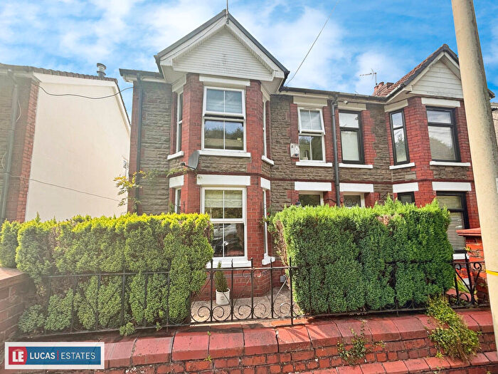 3 Bedroom Semi-Detached House For Sale In Victoria Road, Fleur De Lis, Blackwood, NP12