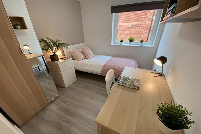 1 Bedroom Flat To Rent In Flewitt House, Beeston, NG9