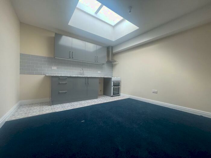 2 Bedroom Flat To Rent In Washwood Heath Road, Birmingham, B8