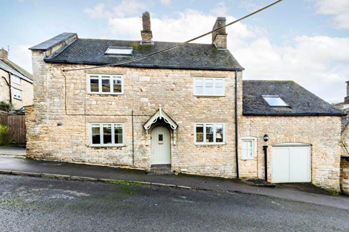 4 Bedroom Detached House For Sale In Church Lane, Chipping Norton, OX7