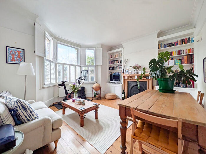 2 Bedroom Terraced House To Rent In South Croxted Road, London, SE21