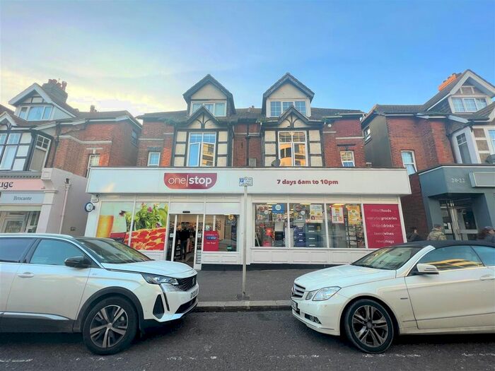 1 Bedroom Flat To Rent In Sea Road, Bexhill-On-Sea, TN40