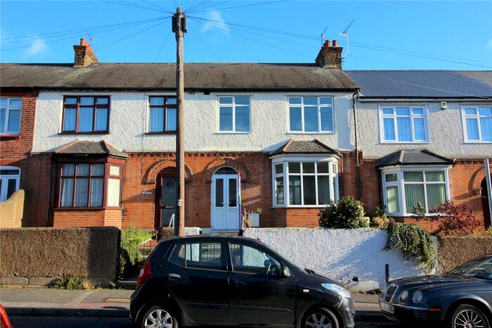 3 Bedroom Terraced House To Rent In Devonshire Road, Gravesend, Kent, DA12