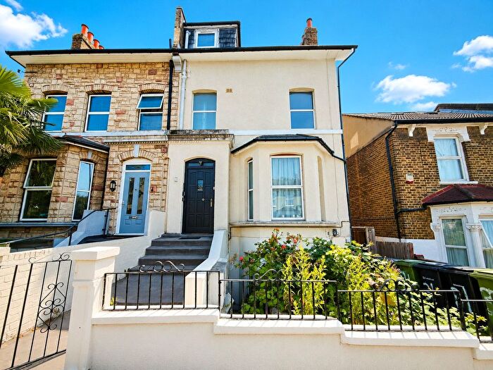 1 Bedroom Flat For Sale In Thornford Road, London, SE13