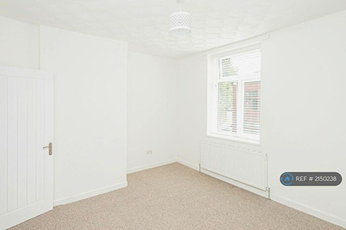 1 Bedroom Terraced House To Rent In Bridson Street, Oldham, OL4