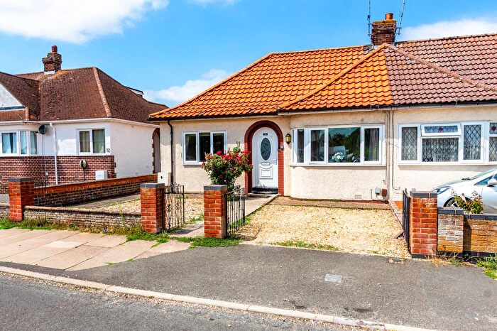 2 Bedroom Semi-Detached Bungalow For Sale In Church Hall Road, Rushden, NN10