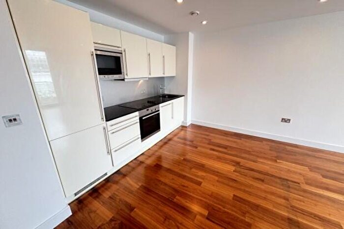 2 Bedroom Flat To Rent In The Hayes Cardiff, CF10