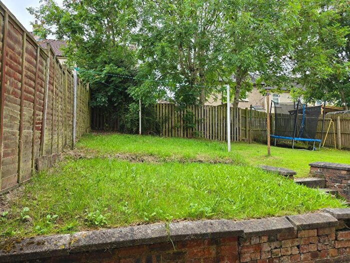 2 Bedroom Flat To Rent In Hillhouse Road, Hamilton, ML3