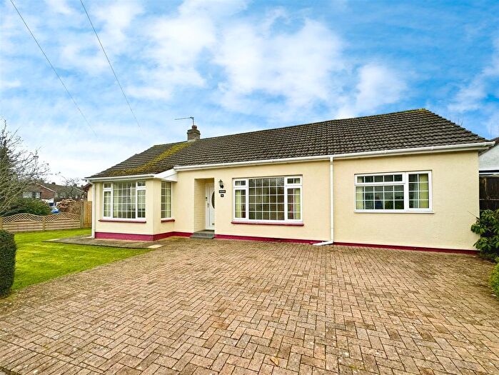3 Bedroom Detached Bungalow For Sale In Severn Avenue, Tutshill, Chepstow, NP16