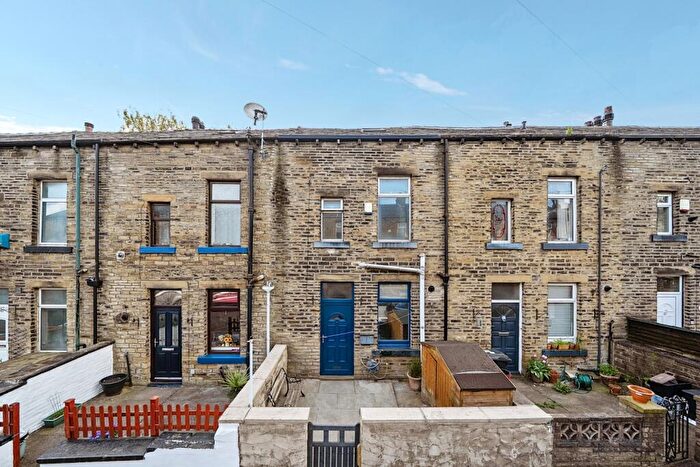 3 Bedroom Terraced House For Sale In Edward Street, Sowerby Bridge, West Yorkshire, HX6