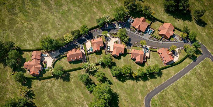 5 Bedroom Detached House For Sale In Far Meadow, Plot Mayfield Farm, Henley-In-Arden, B95