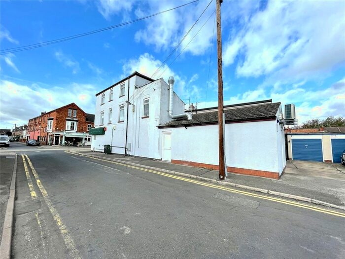 2 Bedroom Flat To Rent In Burton Road, Lincoln, Lincolnshire, LN1