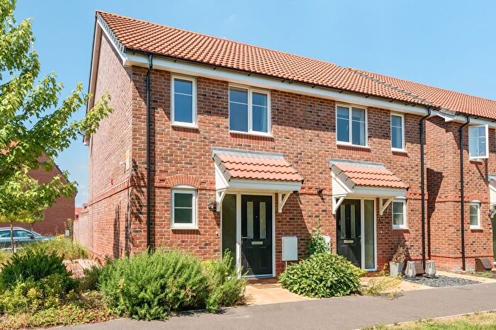 2 Bedroom Semi-Detached House To Rent In Didcot, Oxfordshire, OX11