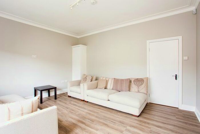 2 Bedroom Flat To Rent In Brighton Road, Purley, CR8