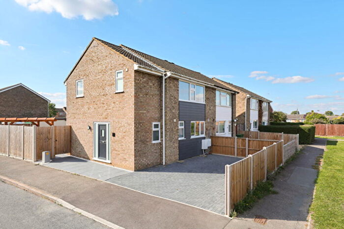 3 Bedroom Semi-Detached House For Sale In Shakespeare Road, St. Ives, PE27