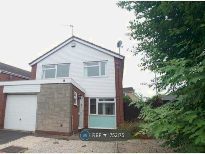 3 Bedroom Detached House To Rent In Pembroke Close, Warwick, CV34