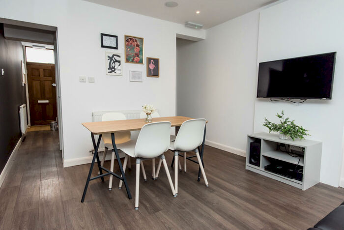 4 Bedroom House To Rent In Ashford Street, ST4