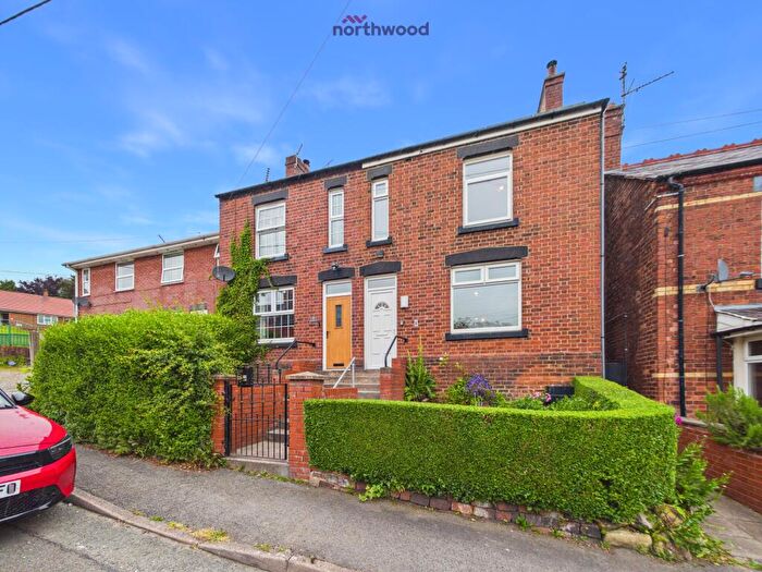 4 Bedroom Semi-Detached House For Sale In St Albans Road, Tanyfron, Wrexham, LL11