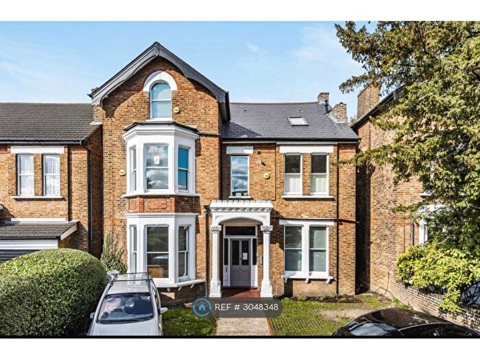 1 Bedroom Maisonette To Rent In Croydon Road, London, SE20