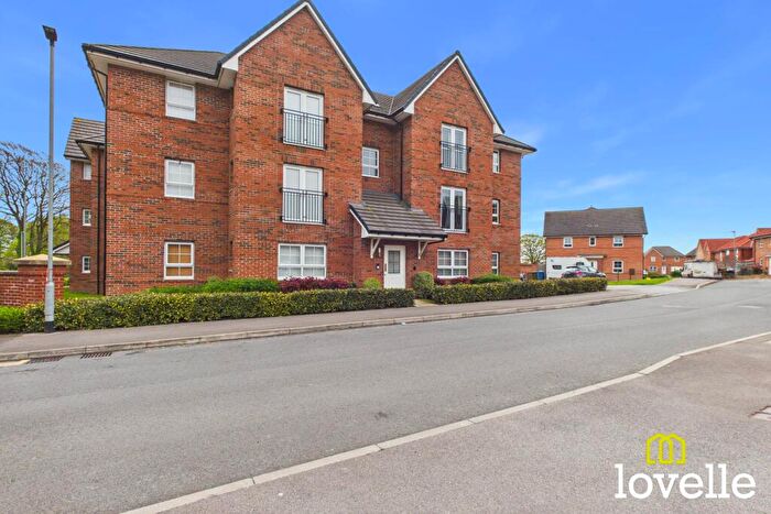 2 Bedroom Flat For Sale In Jack Harrison Avenue, Cottingham, HU16