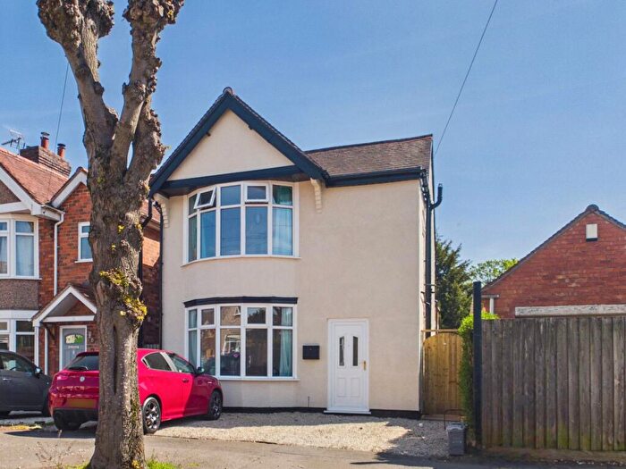 3 Bedroom Detached House For Sale In Forest Road, Hinckley, LE10