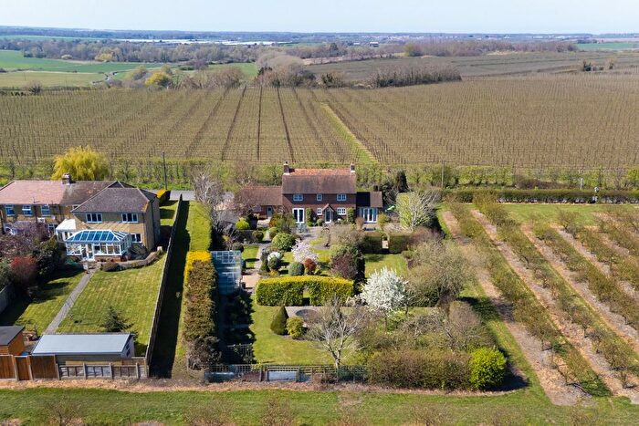 4 Bedroom Detached House For Sale In Preston Hill, Wingham, CT3