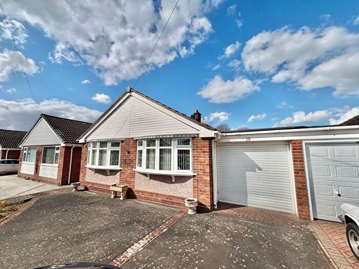 2 Bedroom Detached Bungalow To Rent In Whitestone Road, Nuneaton, CV11