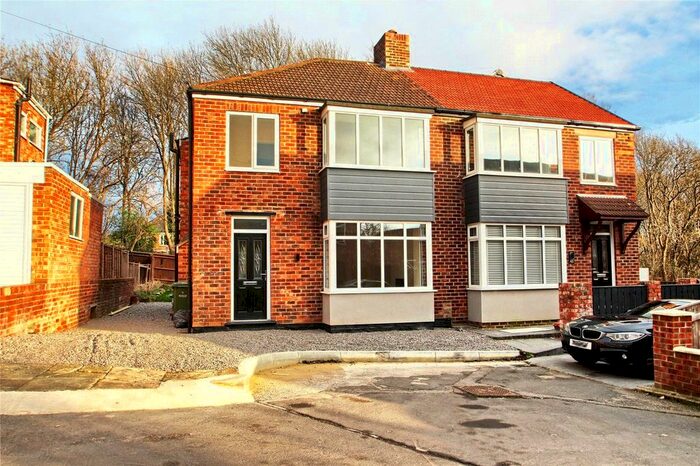 3 Bedroom Semi-Detached House To Rent In Hillcrest Avenue, Stockton-On-Tees TS18