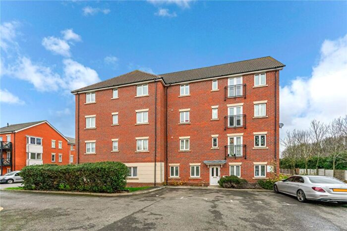 1 Bedroom Flat For Sale In Suffolk Court Hevingham Drive, Chadwell Heath, Romford, RM6