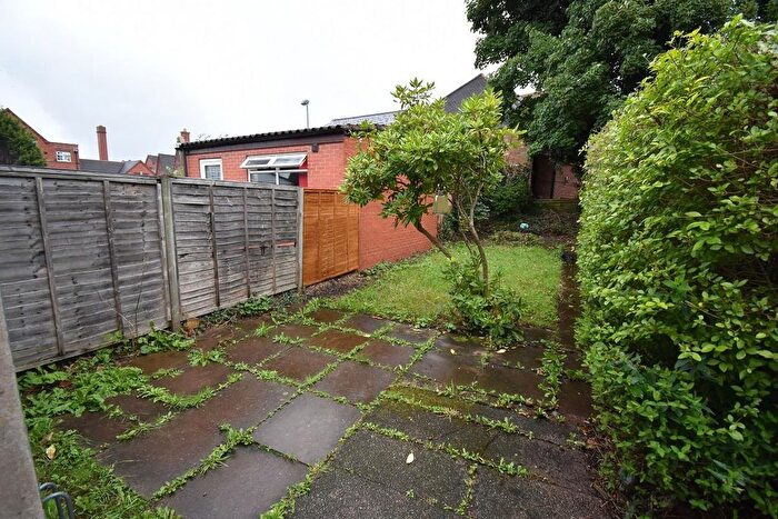 5 Bedroom Terraced House To Rent In Raddlebarn Road, Selly Oak, Birmingham, B29