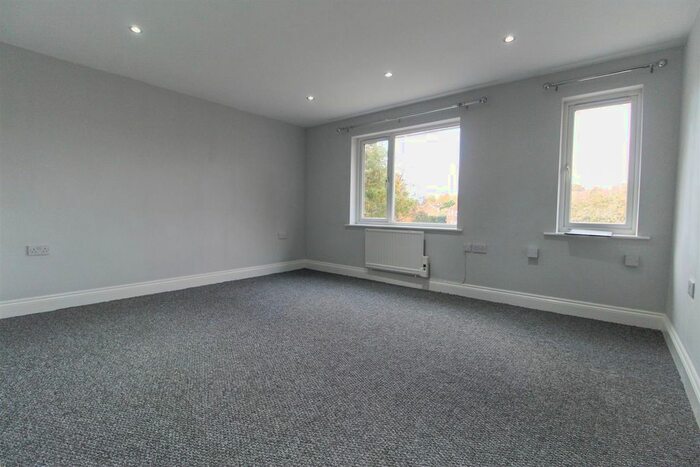 1 Bedroom Flat To Rent In Cromer Road, Leamington Spa CV32