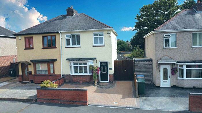 3 Bedroom Semi-Detached House For Sale In Glenn Street, Coventry, CV6
