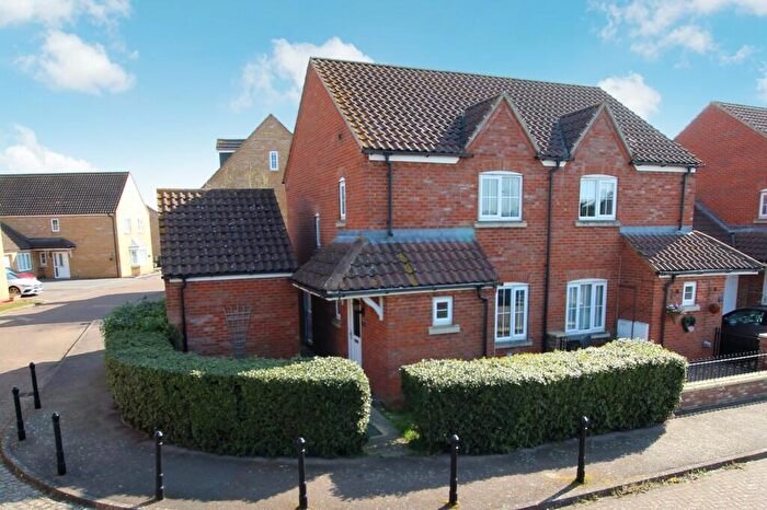 2 Bedroom Semi-Detached House For Sale In Goldfinch Drive, Sandy, Bedfordshire, SG19