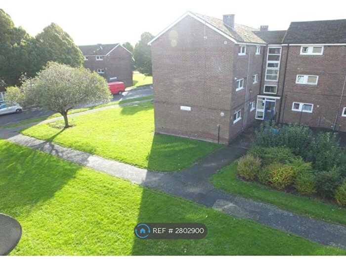 1 Bedroom Flat To Rent In Jordanthorpe, Sheffield, S8