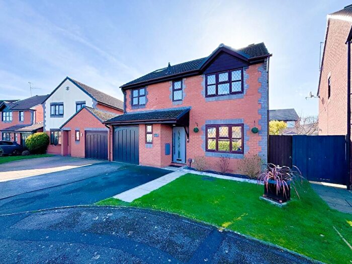 4 Bedroom Detached House For Sale In Martlet Close, Melksham, Wiltshire, SN12