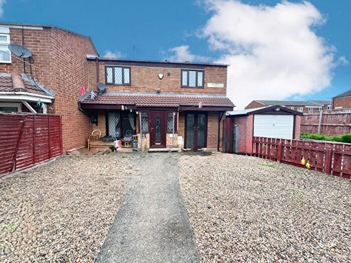 3 Bedroom End Of Terrace House For Sale In Raydale, Hemlington, Middlesbrough, TS8
