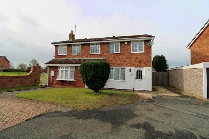 2 Bedroom Semi-Detached House To Rent In Bewlay Close, Brierley Hill DY5