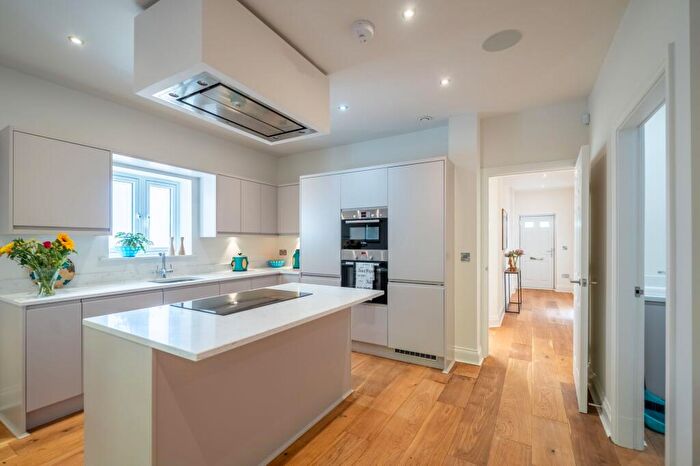 4 Bedroom Semi Detached House For Sale In Downfield Close, Liverpool, L12