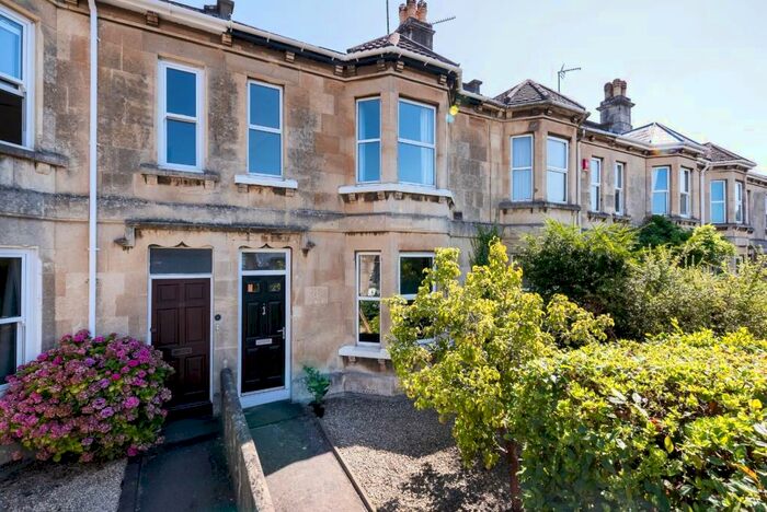 6 Bedroom Terraced House To Rent In Wellsway, Bath, BA2