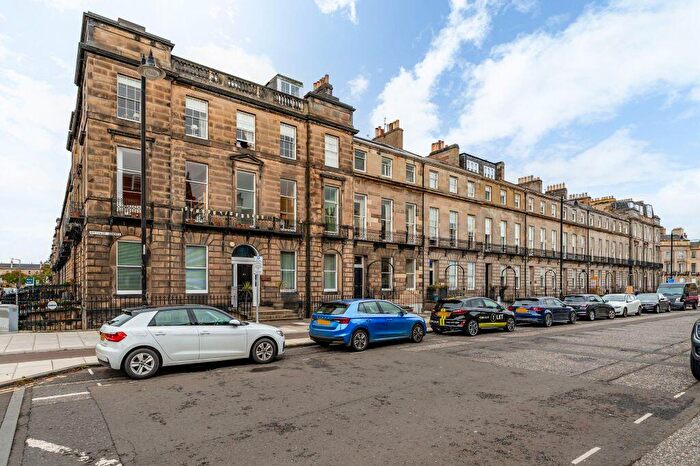 2 Bedroom Flat For Sale In Flat, Melville Street, New Town, Edinburgh, EH3