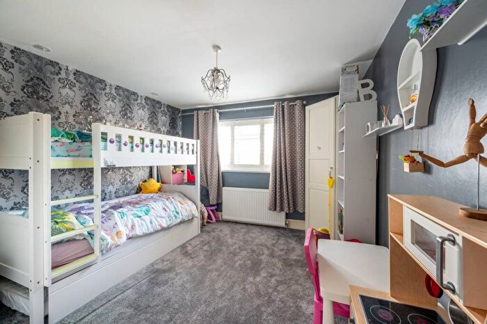 4 Bedroom Terraced House To Rent In Skelley Road, Stratford, London, E15