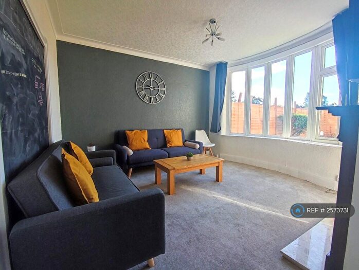 4 Bedroom Semi Detached House To Rent In Whitebrook Road, Manchester, M14