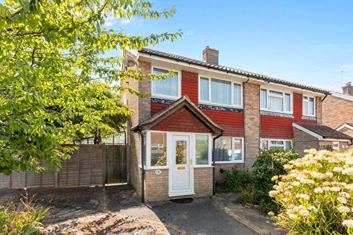 3 Bedroom Semi-Detached House For Sale In Broadwood Close, Horsham, RH12