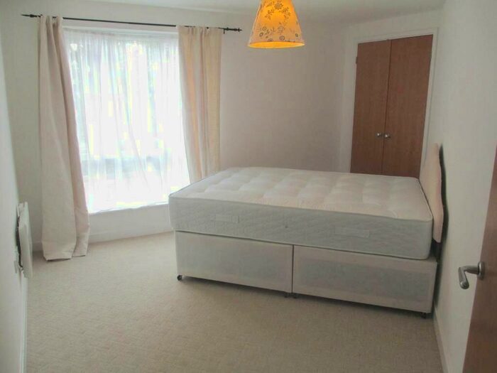 1 Bedroom Apartment To Rent In St. George's Way, London, SE15