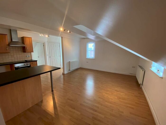 1 Bedroom Flat To Rent In Union Street, Exeter, EX2