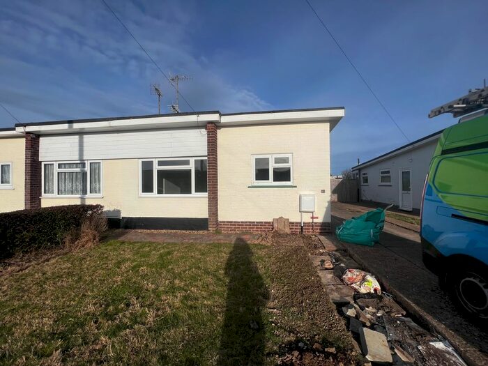 2 Bedroom Bungalow To Rent In Mountney Drive, Pevensey Bay, Pevensey, BN24