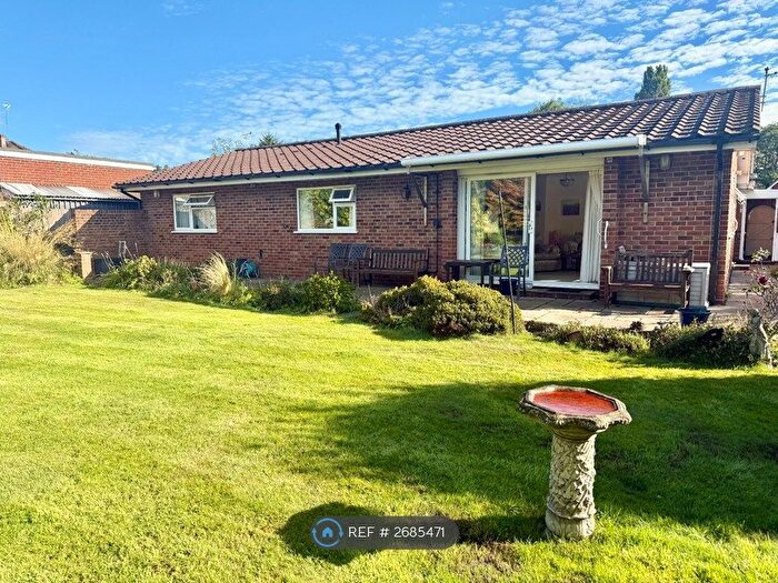 3 Bedroom Bungalow To Rent In Wichling Close, Canterbury, CT2