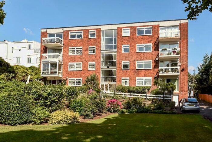 2 Bedroom Apartment To Rent In Shepherds Hill, London, N6
